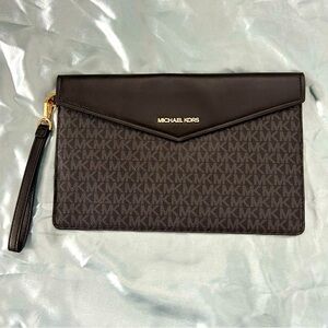 Michael Kors logo envelope clutch bag NWOT